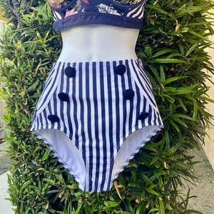 ModCloth swimming bottom